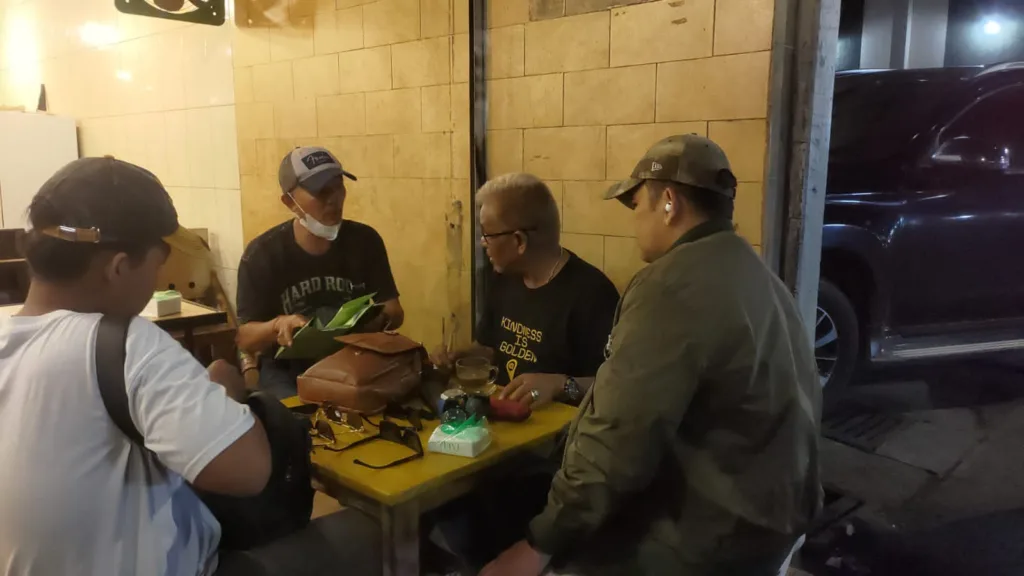 Muhammad Arbi Bakri saat diamankan Tim Tabur Kejagung di Jakarta Barat. (Foto: Istimewa)