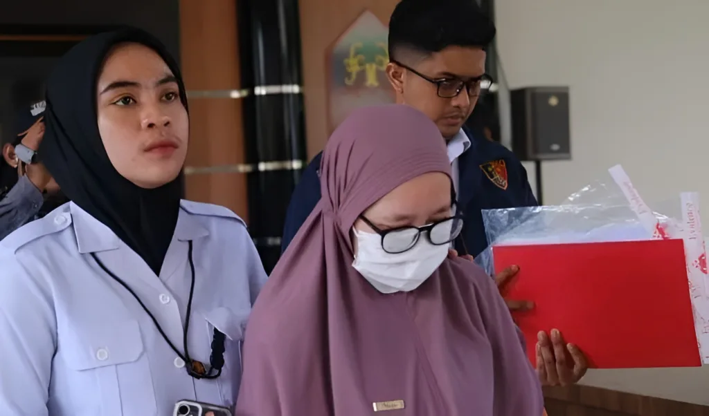 Tersangka EM. (Istimewa)