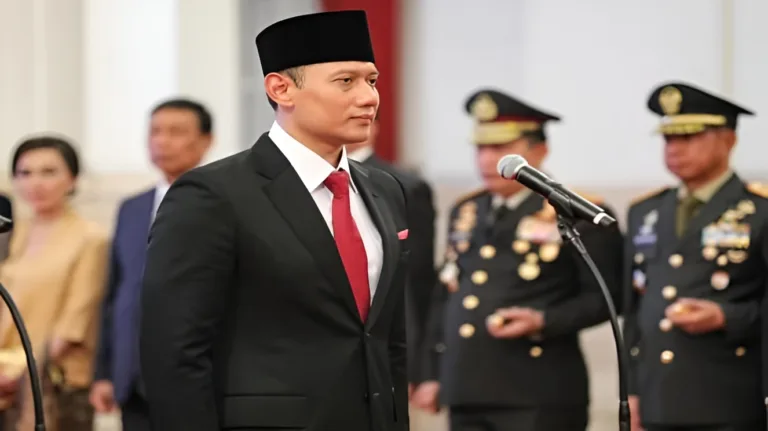 Ketua Umum Partai Demokrat Agus Harimurti Yudhoyono (AHY) dilantik sebagai Menteri ATR/BPN. (Foto: Istimewa)