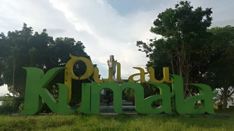 Foto: Destinasi wisata Pulau Kumala terletak di Kecamatan Tenggarong, Kabupaten Kutai Kartanegara, Kalimantan Timur.