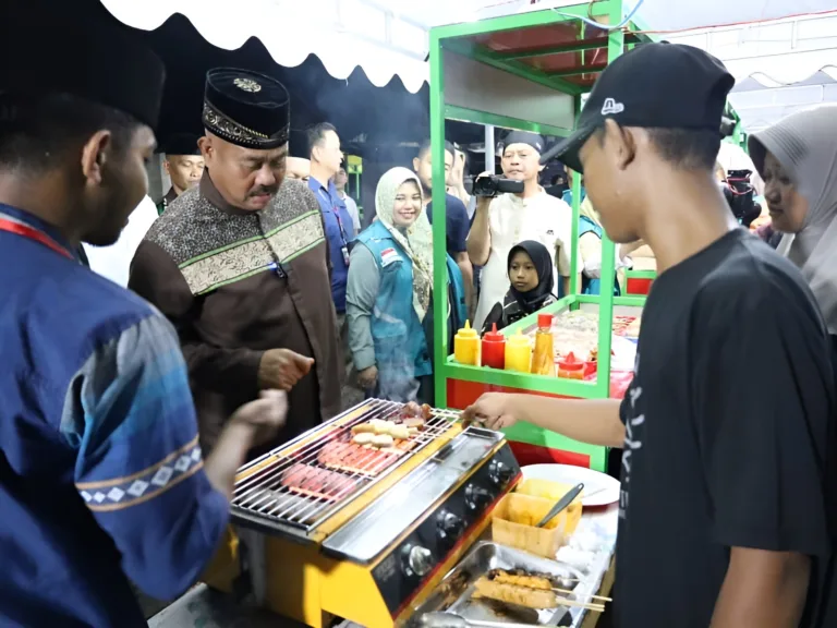 Foto: Festival Ramadan di Kelurahan Maluhu, Kecamatan Tenggarong, Kabupaten Kutai Kartanegara (Kukar) resmi dimulai. Acaranya akan berlangsung selama satu pekan, dari 22-28 Maret 2024.