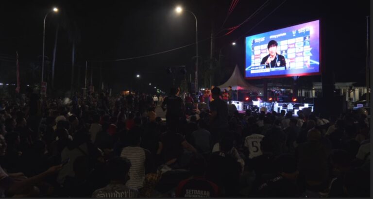 Suasana Simpang 4 Pendopo Bupati Kutai Kartanegara pada Jumat (26/4/24).