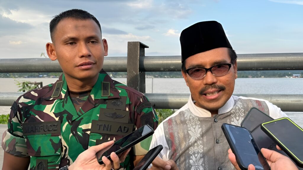 Foto : Kepala Distanak Kukar, Muhamad Taufik didampingi oleh Kasdim 0906/KKR, Mayor Inf. Mahfudz (Istimewa)