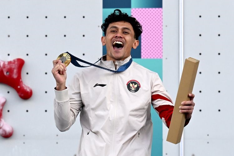 Foto: Veddriq Leonardo meraih emas Olimpiade 2024.